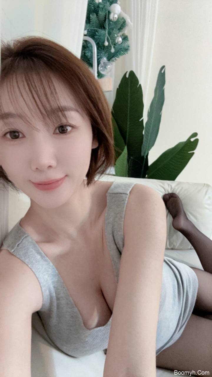 11小姨 – 提督舰长视图浮力(9P/10V/110MB)