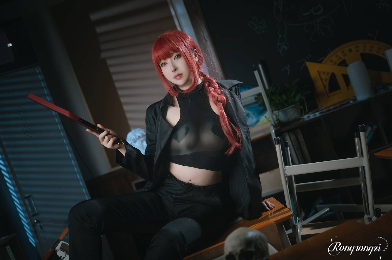 小容仔咕咕咕w – 链锯人 玛奇玛(45P/380MB)